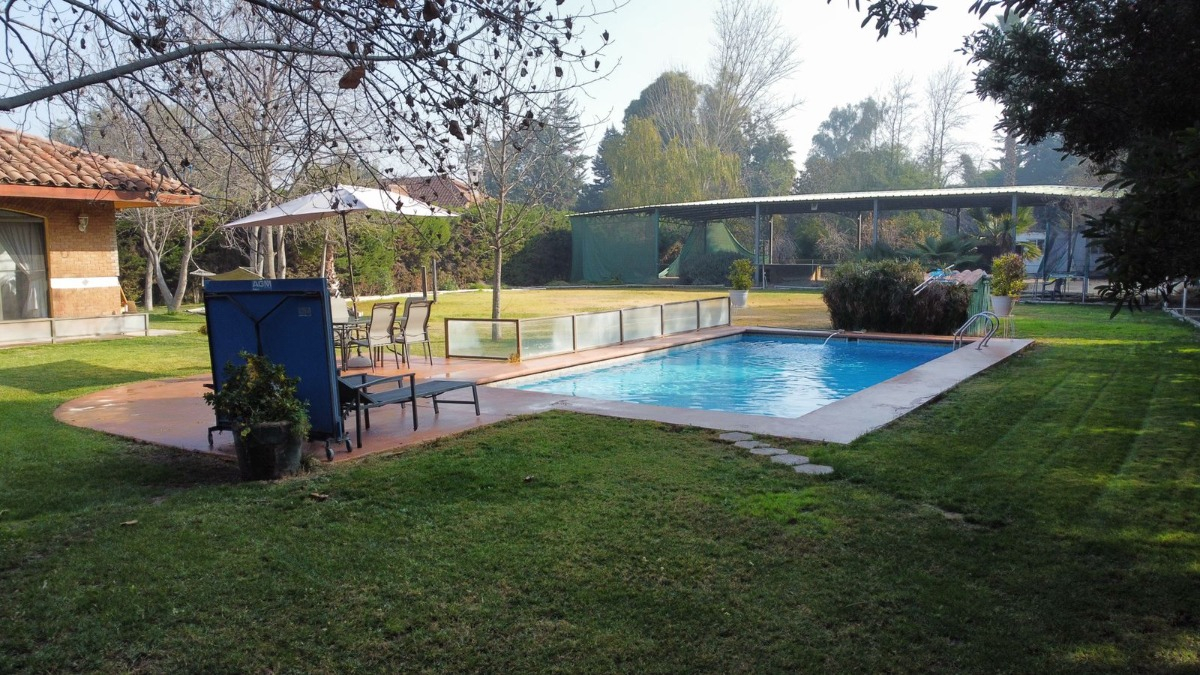Venta Casa NOSP 5D en suite Walk-in cl&oacute;set 5B 10E 1Bd Chicureo - Colina