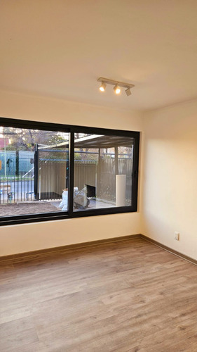 Venta Casa O 3D 2B 2E 1B Metro Hernando de Magallanes - Las Condes