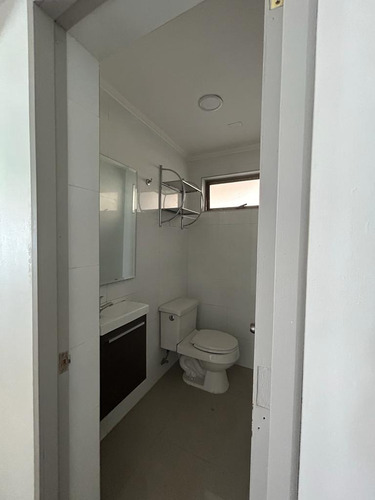 Arriendo Casa NO 3D 2B 2E Los Dominicos - Las Condes