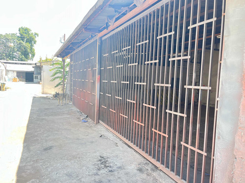 Arriendo Taller Con Oficinas , Planta Libre , Conchali ,