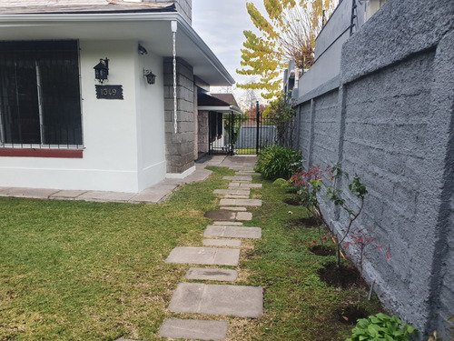 Venta Casa NOSP 5D en suite 4B 2E 1B Los Dominicos - Las Condes