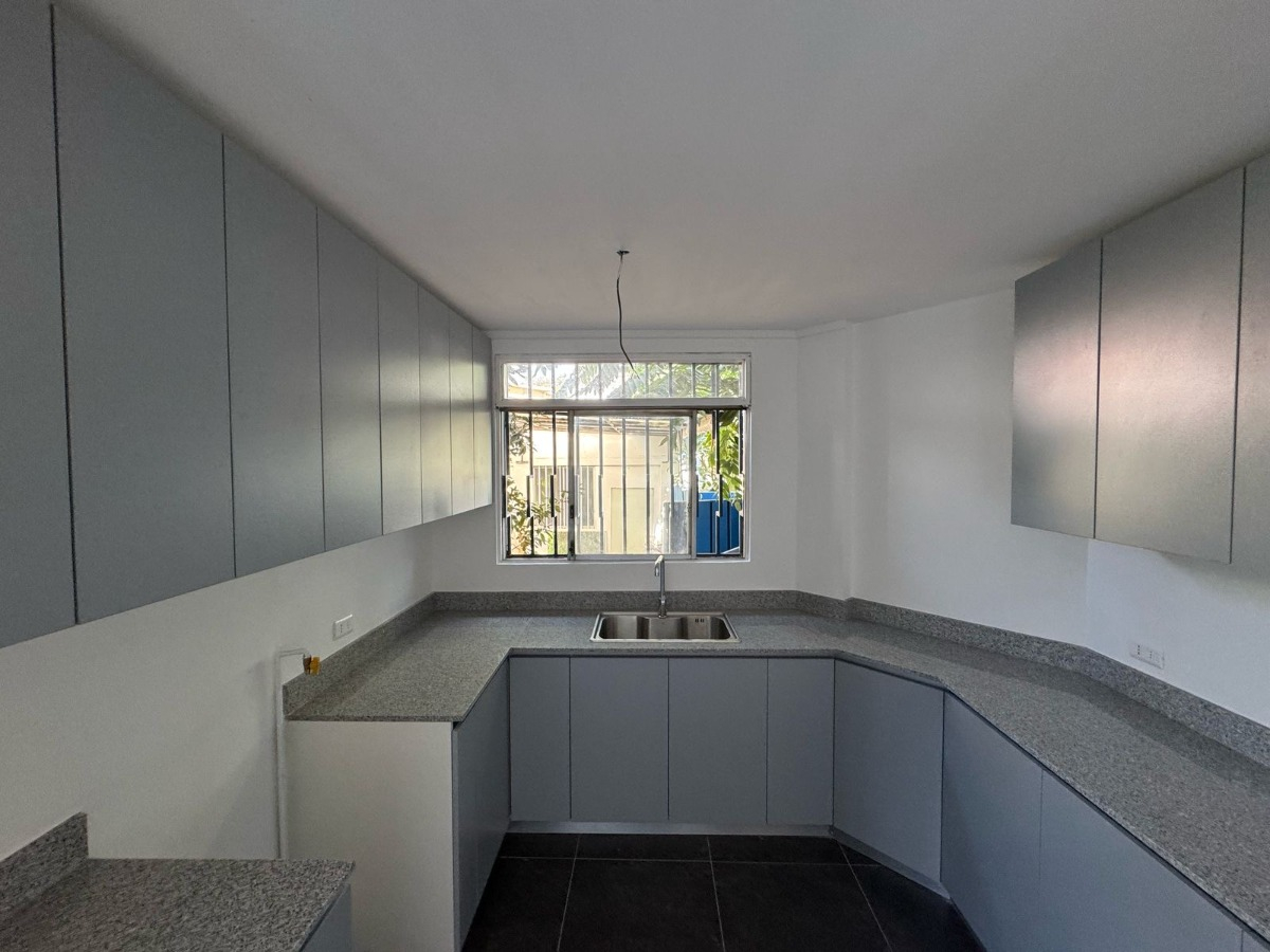 Arriendo Casa NOSP 5D en suite 2B 3E 1Bd Barrio Italia - Providencia