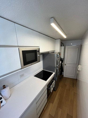 Arriendo Departamento SP 2D en suite 2B 1E 1B Barrio El Golf - Las Condes