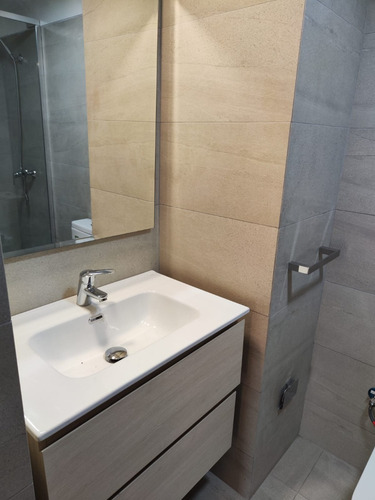 Arriendo Departamento O 3D 3B 2E 1B Barrio El Golf - Las Condes