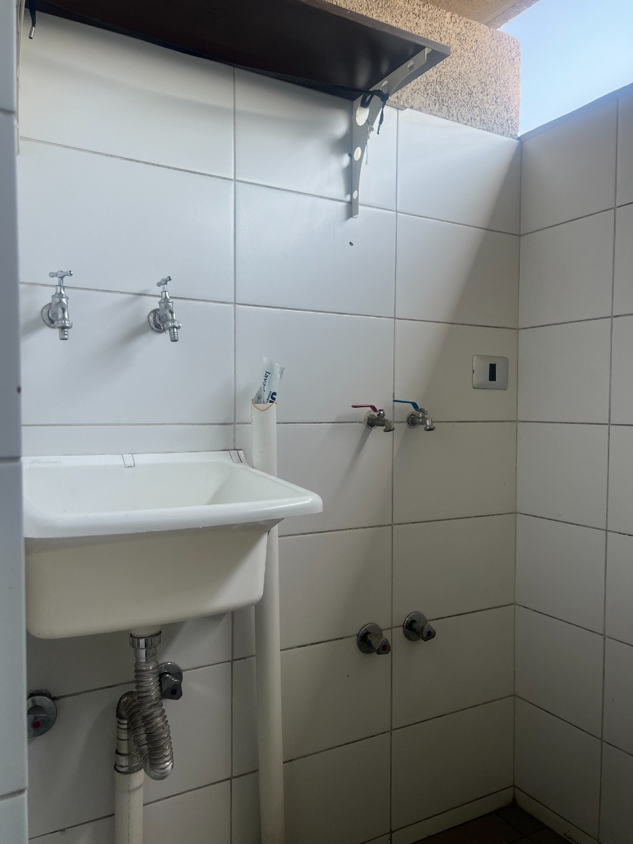 Arriendo Departamento 2D en suite Walk-in cl&oacute;set 2B 1E 1Bd Plaza &Ntilde;u&ntilde;oa - &Ntilde;u&ntilde;oa