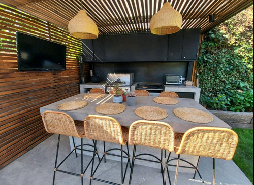 Arriendo Casa 3D 3B 1E 1B Metro Hernando de Magallanes - Las Condes