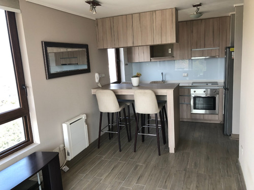 Arriendo Departamento NO 2D 1B 1E Metro Hernando de Magallanes - Las Condes