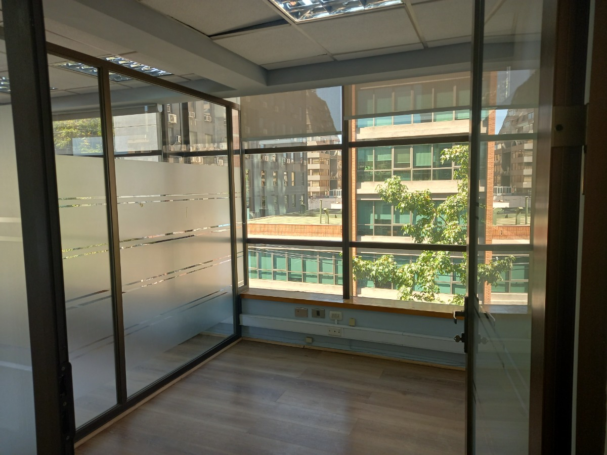 Arriendo Oficina SO 3B 1E 1Bd Pedro de Valdivia - Providencia
