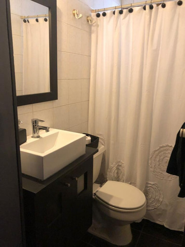 Venta Casa NO 3D en suite 4B 2E Los Dominicos - Las Condes