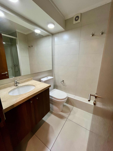 Venta Departamento 3D 2B 1E Campus Oriente - Providencia