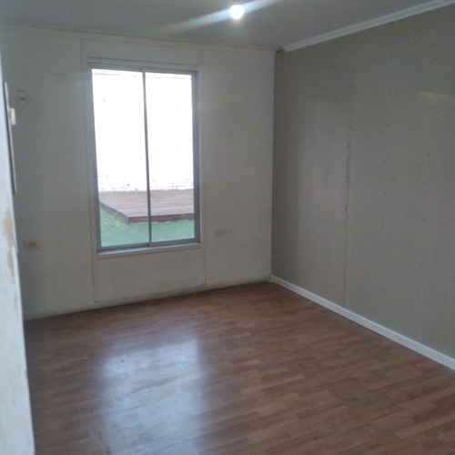 Arriendo Casa SO 6D Walk-in cl&oacute;set 3B 5E 2B Troncos Viejos - La Reina