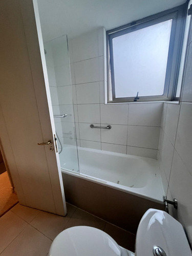 Arriendo Departamento 3D en suite Walk-in cl&oacute;set 3B 2E 1B San Carlos de Apoquindo - Las Condes