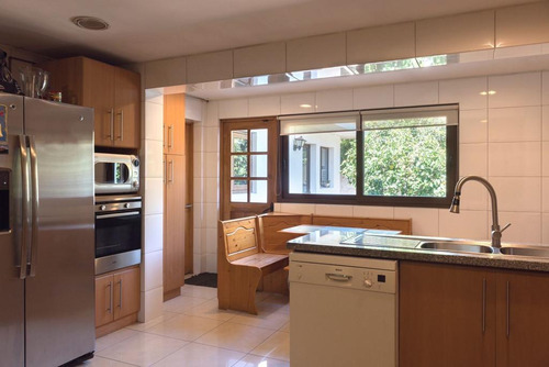 Venta Casa NOSP 5D en suite Walk-in cl&oacute;set 6B 3E 2B Los Dominicos - Las Condes