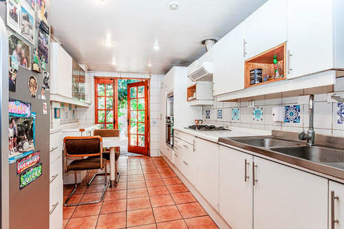 Venta Casa O 4D en suite Walk-in cl&oacute;set 4B 3E 1B Rotonda Atenas - Las Condes