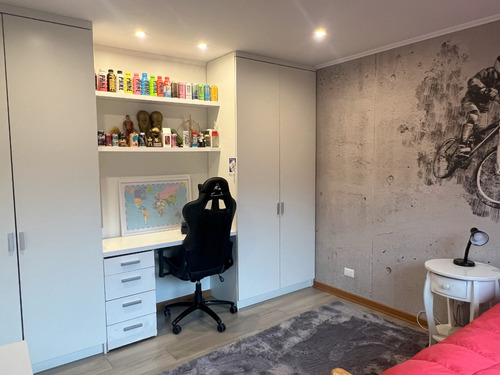 Venta Casa O 5D en suite Walk-in cl&oacute;set 6B 2E 2B San Carlos de Apoquindo - Las Condes