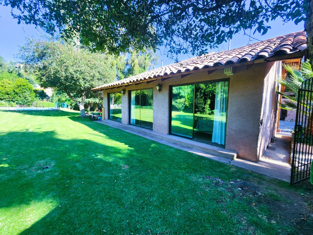 Venta Casa NO 6D en suite Walk-in cl&oacute;set 5B 6E 2Bd El Huinganal - Lo Barnechea