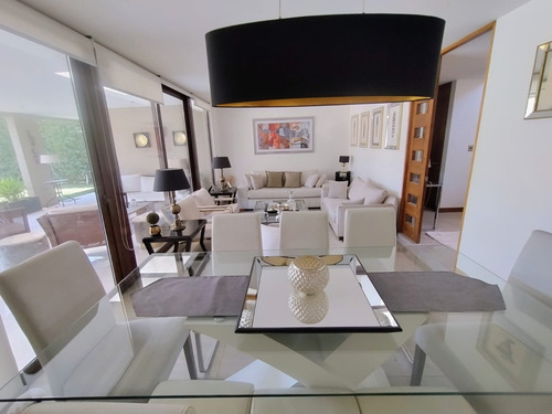 Arriendo Casa 4D en suite Walk-in cl&oacute;set 4B 3E Chicureo - Colina