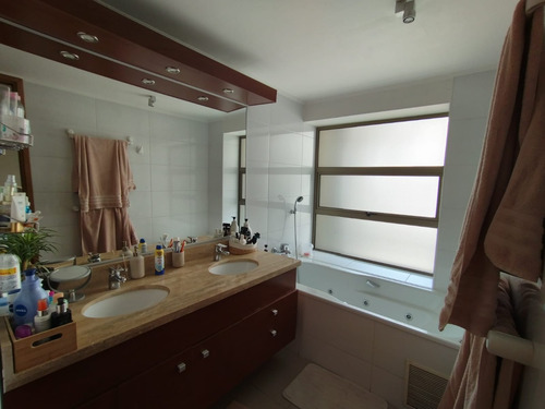 Venta Departamento NP 4D en suite Walk-in cl&oacute;set 3B 2E 1B Alto Las Condes - Las Condes