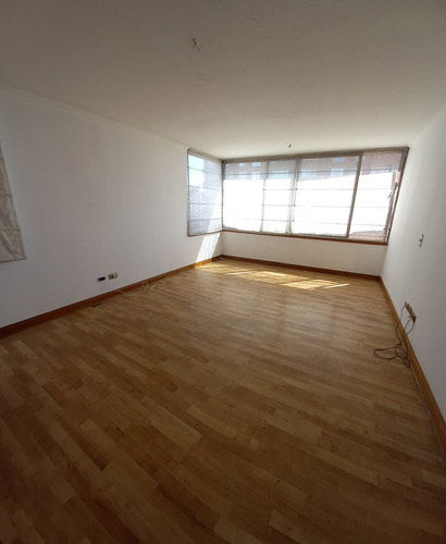 Arriendo Departamento 4D en suite Walk-in cl&oacute;set 4B 3E 1B Parque Arauco - Las Condes