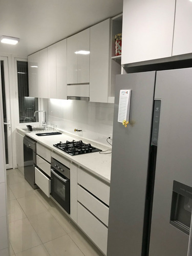 Arriendo Departamento NO 4D en suite 3B 1E 1B Parque Bicentenario - Vitacura