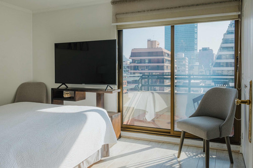 Venta Departamento NP 2D 1B 1E 1B Barrio El Golf - Las Condes