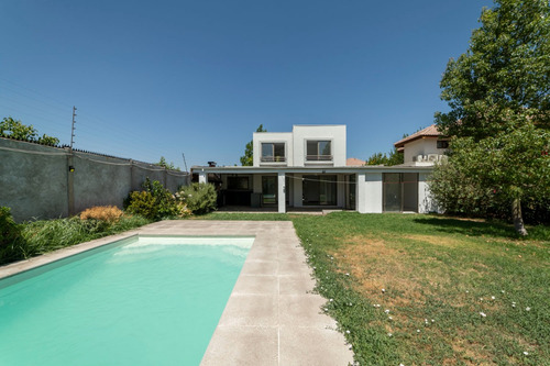 Venta Casa 3D en suite Walk-in cl&oacute;set 3B 4E 1B Chicureo - Colina