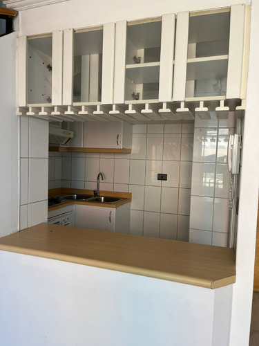 Arriendo Departamento 2D en suite Walk-in cl&oacute;set 2B 1E 1B Rotonda Atenas - Las Condes