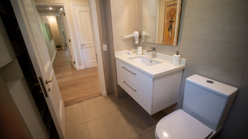 Venta Departamento NOSP 3D en suite Walk-in cl&oacute;set 3B 3E 1B Mall Sport - Las Condes