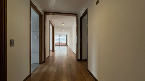 Arriendo Departamento SP 3D en suite 2B 2E 1B Barrio El Golf - Las Condes