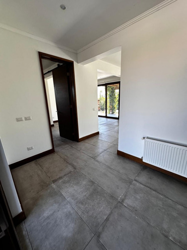 Arriendo Casa 4D 4B 4E 1B Chicureo - Colina