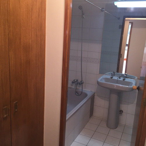 Arriendo Departamento 4D en suite 3B 1E 1B Centro Financiero - Las Condes