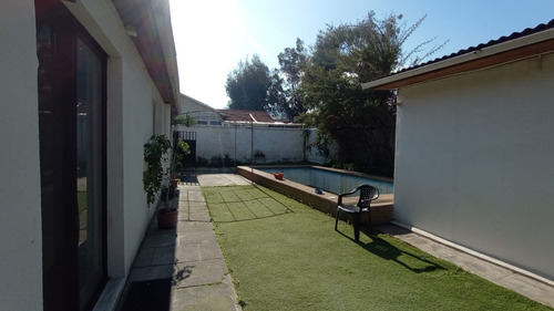 Arriendo Casa NOSP 6D en suite 3B 2E 1B Metro Hernando de Magallanes - Las Condes