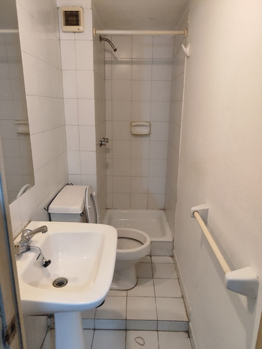 Arriendo Departamento 4D en suite Walk-in cl&oacute;set 4B 1E 1B Centro Financiero - Las Condes