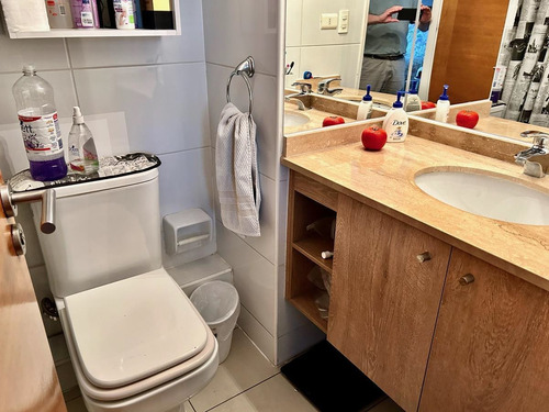 Venta Departamento SO 2D en suite Walk-in cl&oacute;set 2B 1E 1B  - Providencia