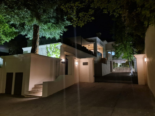 Venta Casa N 5D en suite Walk-in cl&oacute;set 5B 3E 2B San Carlos de Apoquindo - Las Condes