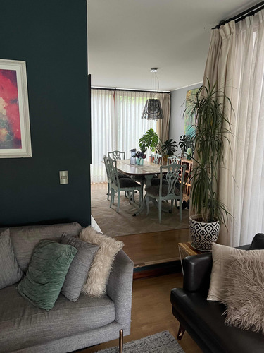 Venta Casa 4D 4B 2E Chicureo - Colina