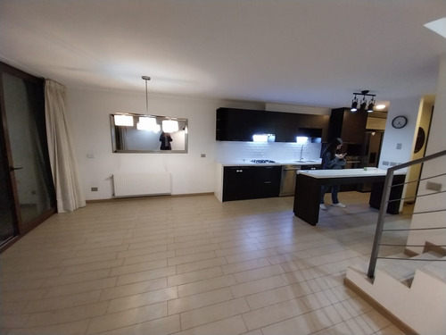 Arriendo Casa S 3D 3B 2E 1B Blest Gana - La Reina