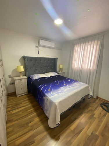 Venta Casa O 6D 5B 10E Metro Pr&iacute;ncipe de Gales - Country Club - La Reina