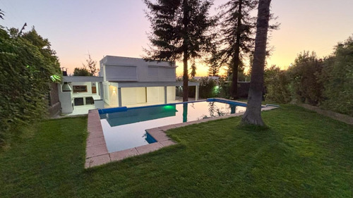 Venta Casa NO 4D en suite Walk-in cl&oacute;set 4B 2E 1B La Reina Alta - La Reina