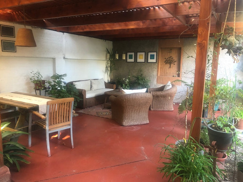 Venta Casa NO 5D en suite Walk-in cl&oacute;set 3B 5E 1B Pedro de Valdivia Norte - Providencia