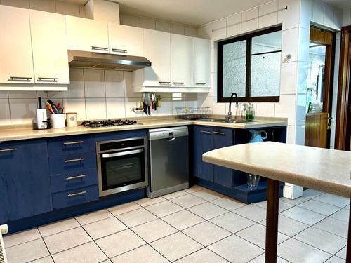 Venta Casa NO 5D en suite Walk-in cl&oacute;set 4B 2E La Dehesa - Lo Barnechea