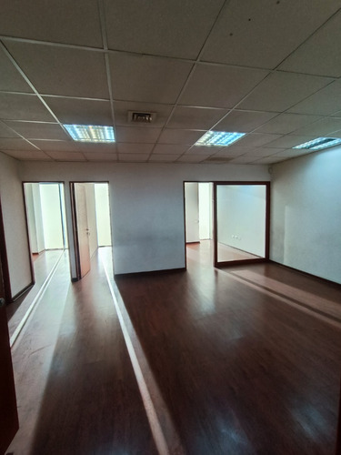 Arriendo Oficina SO 2B 3E 1B  - Las Condes