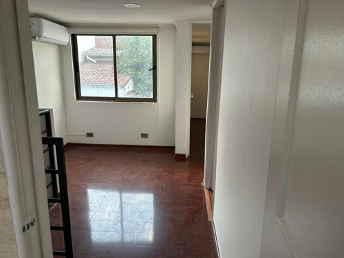 Arriendo Casa NO 3D 2B 2E Los Dominicos - Las Condes