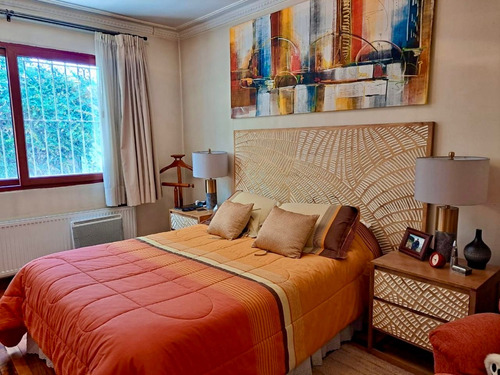 Venta Casa NO 3D en suite Walk-in cl&oacute;set 2B 6E 1B Metro Pr&iacute;ncipe de Gales - Country Club - La Reina