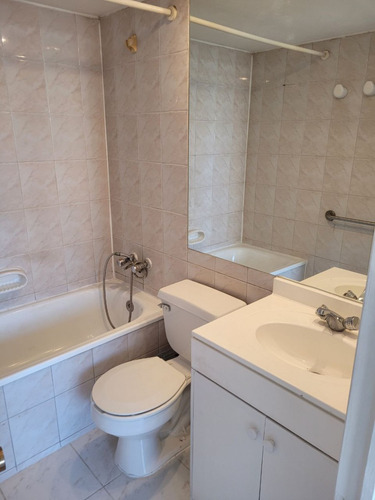 Venta Departamento S 4D en suite 3B 1E 1B Rotonda Atenas - Las Condes