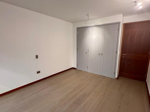 Arriendo Departamento NP 4D en suite Walk-in cl&oacute;set 4B 2E 1B Santa Mar&iacute;a de Manquehue - Vitacura
