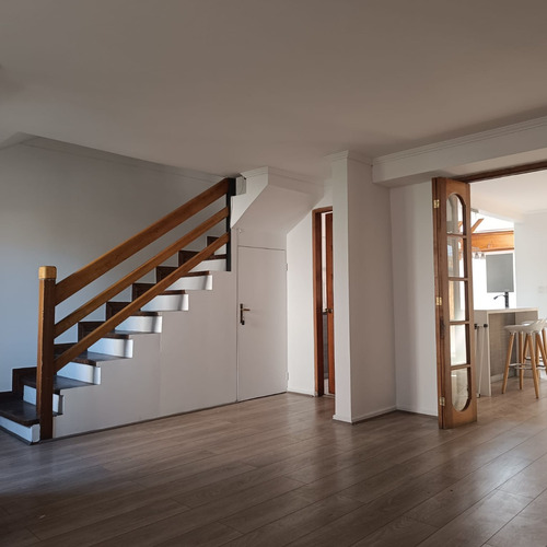 Arriendo Casa 5D 4B 1E Carlos Ossand&oacute;n - La Reina