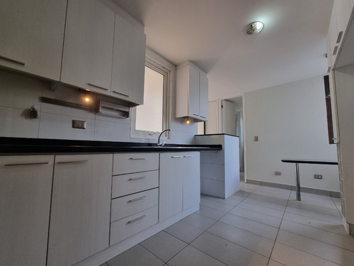 Venta Casa 5D en suite Walk-in cl&oacute;set 5B 4E 1B Chicureo - Colina