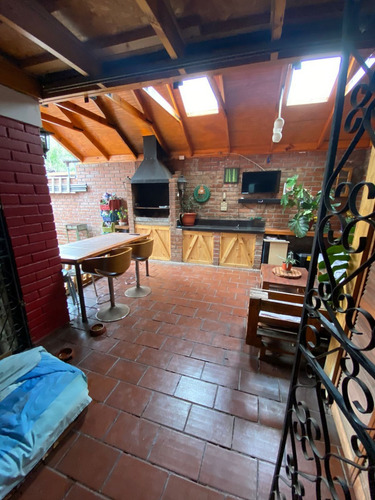 Venta Casa 3D 2B 2E Francisco de Villagra - La Reina