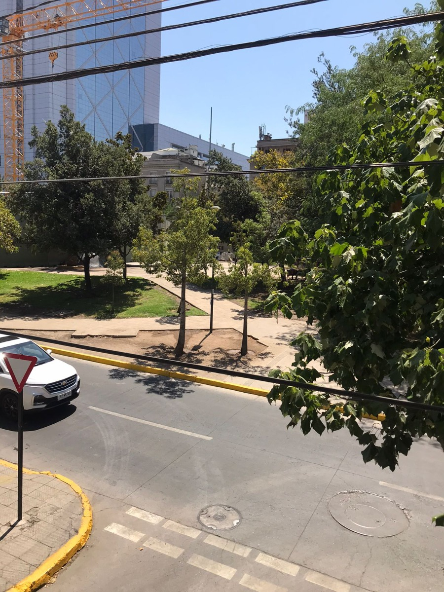 Venta Oficina 1B Plaza Italia - Providencia